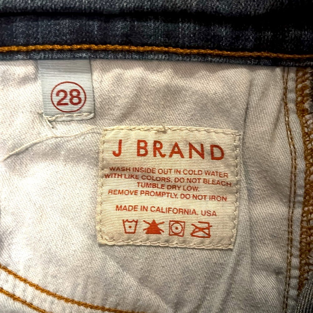 jBrand high rise flare 28x32 med/dark was 11” rise 21” thigh. The perfect flare - Picture 5 of 7